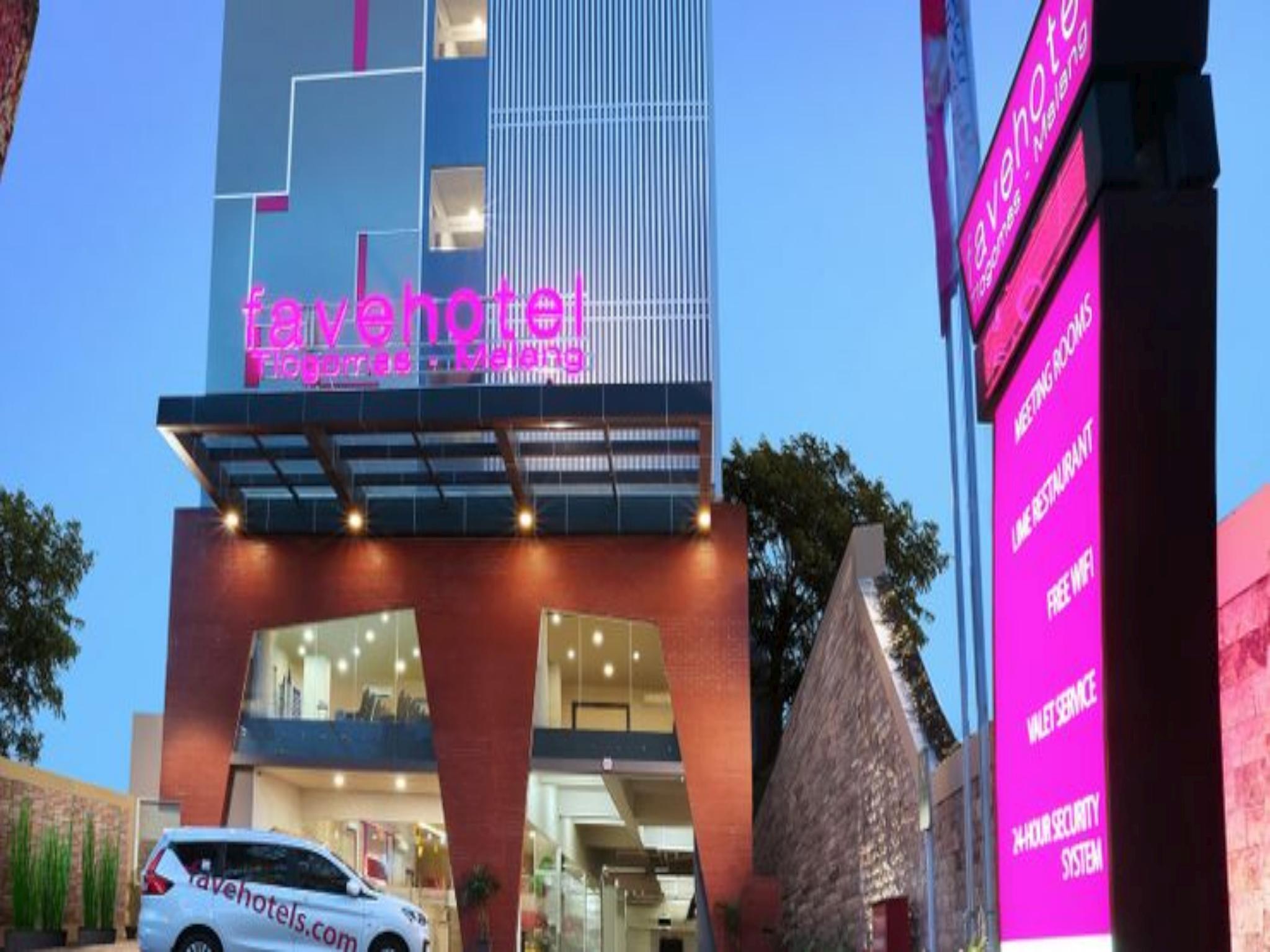 玛琅法弗酒店 外观 照片